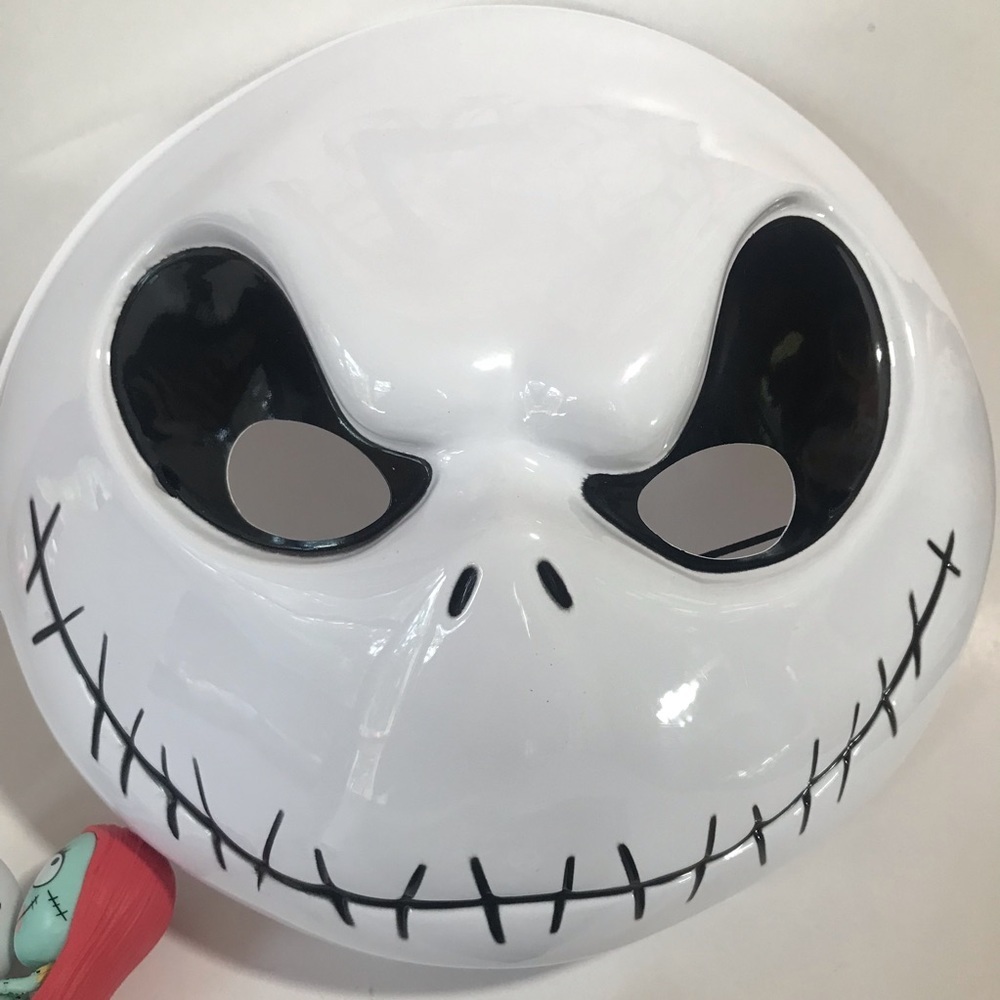 8 Piece Disney Nightmare Before Christmas Bundle! - Picture 11 of 12